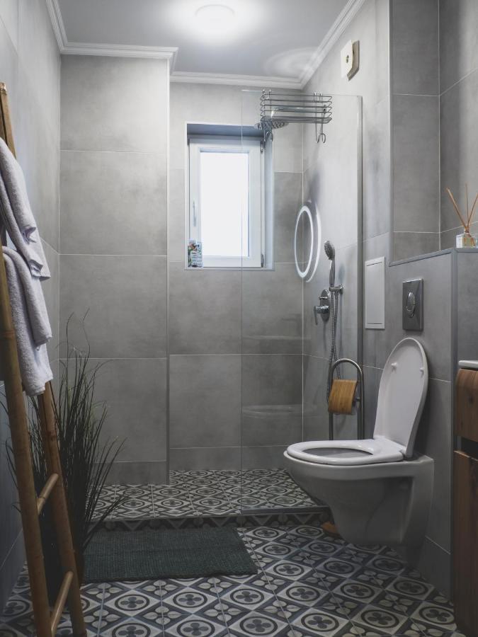 Stylish 1Bd - Free Private Garage Apartment Plovdiv Luaran gambar